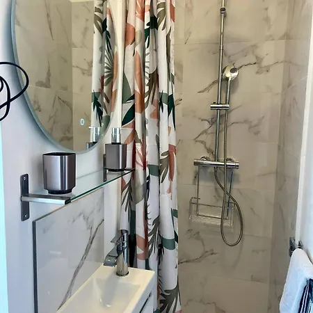 Apartment Le Quiet Spot, Plein Coeur De